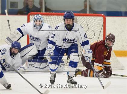 Thumbnail 1 in St. Joseph vs. Darien (CIAC D1 Quarterfinal) photogallery.