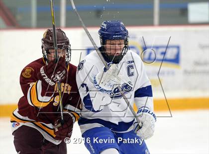Thumbnail 1 in St. Joseph vs. Darien (CIAC D1 Quarterfinal) photogallery.