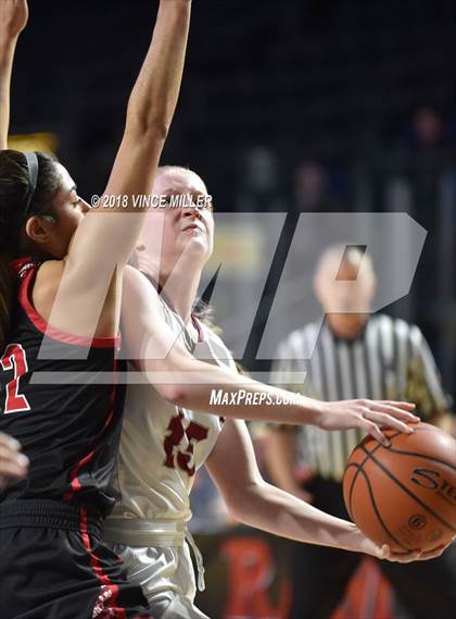 Thumbnail 3 in Kentlake vs. Sunnyside photogallery.