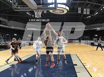 Thumbnail 2 in Kentlake vs. Sunnyside photogallery.