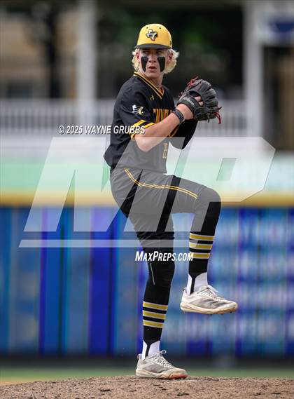 Thumbnail 3 in Seminole vs. Pleasant Grove (UIL Baseball 4A D1 Semifinal Game 1) photogallery.