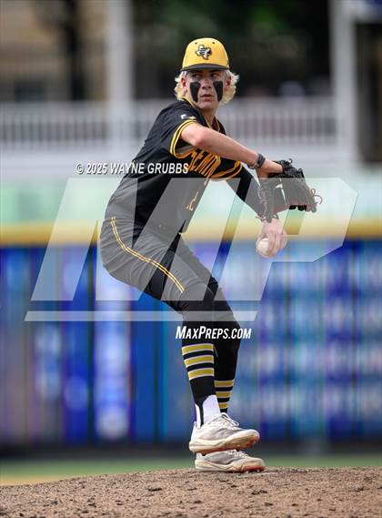 Thumbnail 2 in Seminole vs. Pleasant Grove (UIL Baseball 4A D1 Semifinal Game 1) photogallery.