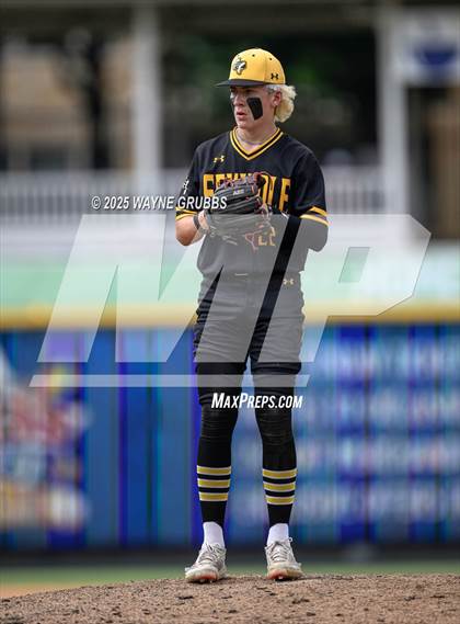 Thumbnail 2 in Seminole vs. Pleasant Grove (UIL Baseball 4A D1 Semifinal Game 1) photogallery.