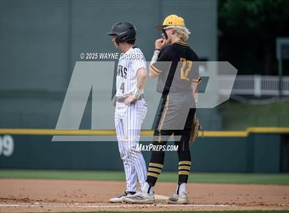 Thumbnail 2 in Seminole vs. Pleasant Grove (UIL Baseball 4A D1 Semifinal Game 1) photogallery.
