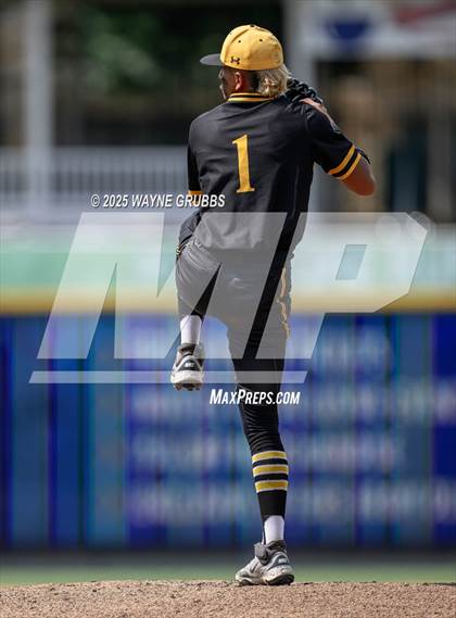 Thumbnail 3 in Seminole vs. Pleasant Grove (UIL Baseball 4A D1 Semifinal Game 1) photogallery.