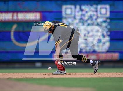 Thumbnail 3 in Seminole vs. Pleasant Grove (UIL Baseball 4A D1 Semifinal Game 1) photogallery.