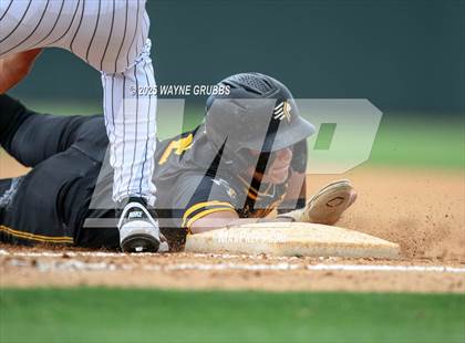 Thumbnail 3 in Seminole vs. Pleasant Grove (UIL Baseball 4A D1 Semifinal Game 1) photogallery.