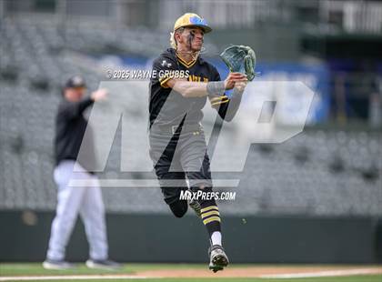 Thumbnail 1 in Seminole vs. Pleasant Grove (UIL Baseball 4A D1 Semifinal Game 1) photogallery.