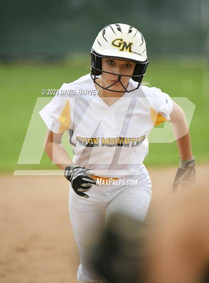 Thumbnail 3 in Skyview vs. Green Mountain photogallery.