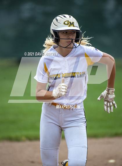 Thumbnail 2 in Skyview vs. Green Mountain photogallery.