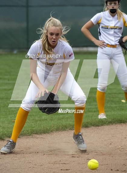 Thumbnail 3 in Skyview vs. Green Mountain photogallery.