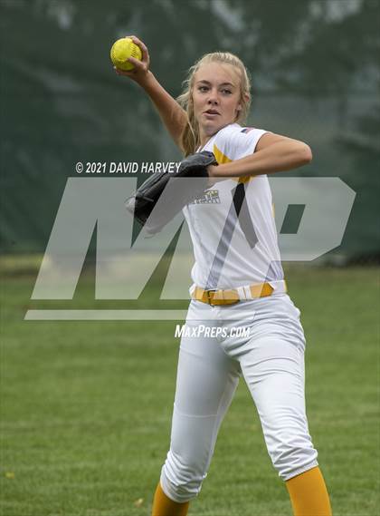 Thumbnail 1 in Skyview vs. Green Mountain photogallery.
