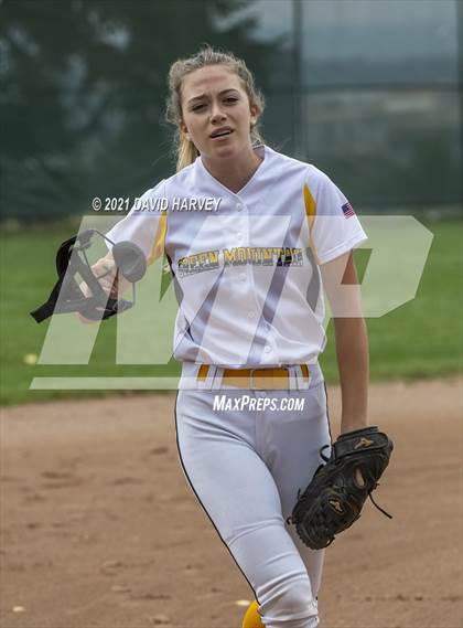 Thumbnail 3 in Skyview vs. Green Mountain photogallery.