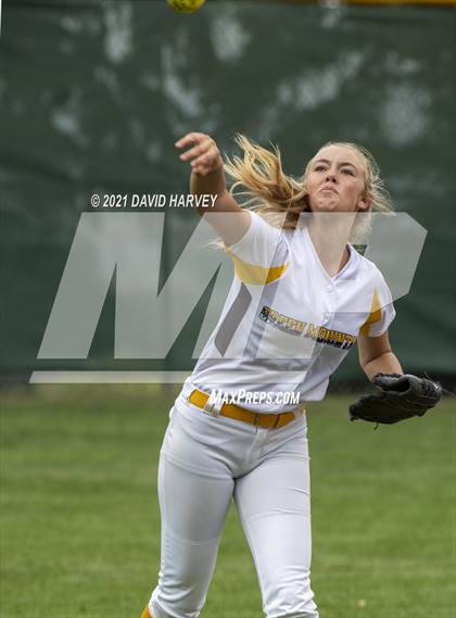 Thumbnail 2 in Skyview vs. Green Mountain photogallery.