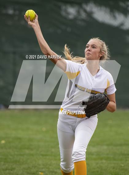 Thumbnail 2 in Skyview vs. Green Mountain photogallery.
