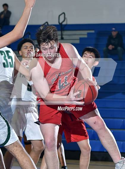 Thumbnail 3 in Pleasant Grove vs. River Valley (Les Curry Invitational) photogallery.