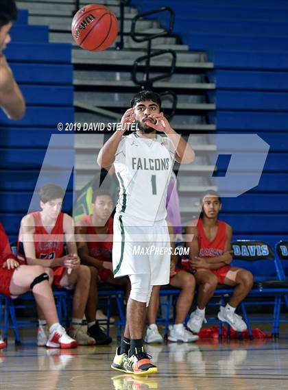 Thumbnail 2 in Pleasant Grove vs. River Valley (Les Curry Invitational) photogallery.