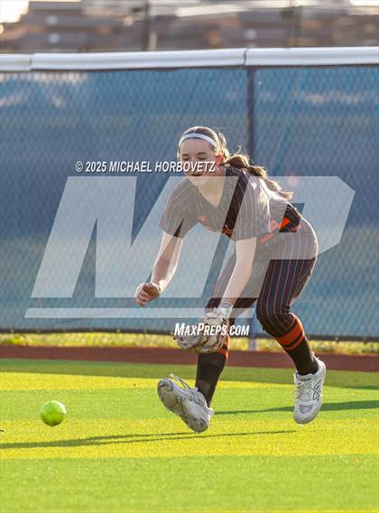 Thumbnail 2 in Rockwall @ Sachse (UIL 6A D1 Girls Softball Bi-District) photogallery.