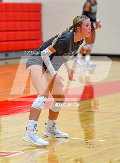 Thumbnail 3 in Columbus vs East Bernard (Scrimmage) photogallery.