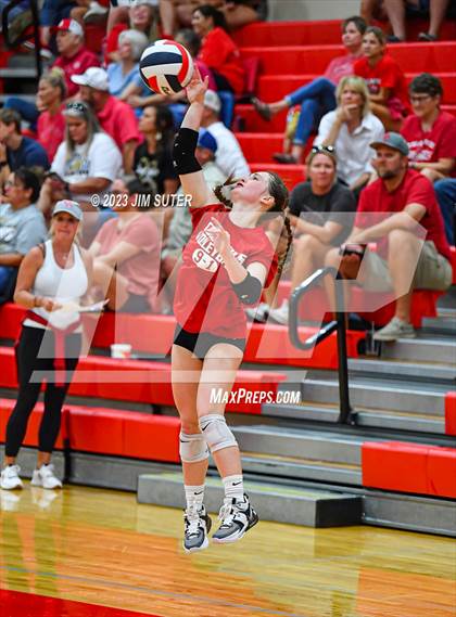 Thumbnail 2 in Columbus vs East Bernard (Scrimmage) photogallery.