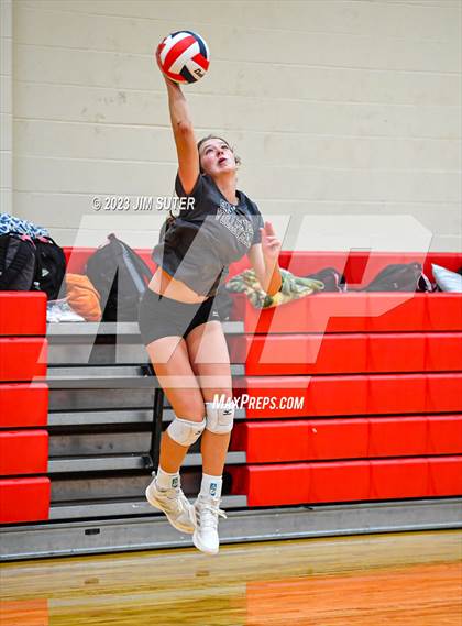 Thumbnail 1 in Columbus vs East Bernard (Scrimmage) photogallery.