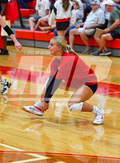 Thumbnail 2 in Columbus vs East Bernard (Scrimmage) photogallery.