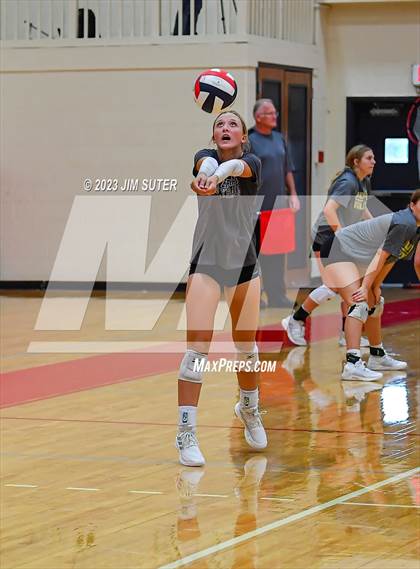 Thumbnail 2 in Columbus vs East Bernard (Scrimmage) photogallery.