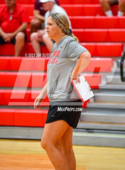 Thumbnail 2 in Columbus vs East Bernard (Scrimmage) photogallery.