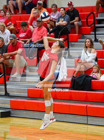 Thumbnail 2 in Columbus vs East Bernard (Scrimmage) photogallery.