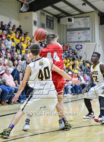 Thumbnail 2 in Emerson vs. County Line (AAA 1A Third Round Playoff) photogallery.