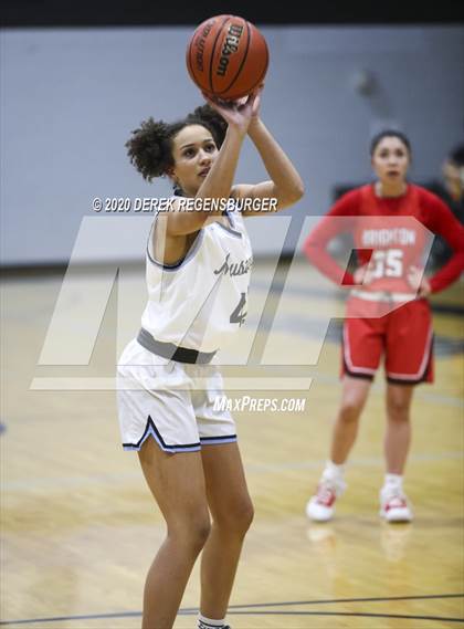 Thumbnail 1 in Brighton vs Mountain Range (CHSAA 5A Round 1 Playoff) photogallery.