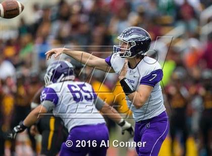 Thumbnail 2 in Gonzaga @ Bishop McNamara photogallery.