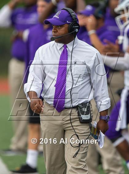 Thumbnail 2 in Gonzaga @ Bishop McNamara photogallery.
