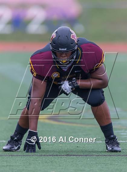 Thumbnail 1 in Gonzaga @ Bishop McNamara photogallery.