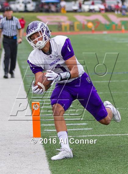 Thumbnail 3 in Gonzaga @ Bishop McNamara photogallery.