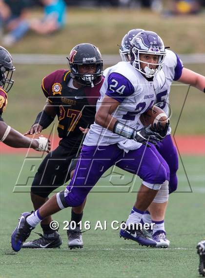 Thumbnail 1 in Gonzaga @ Bishop McNamara photogallery.