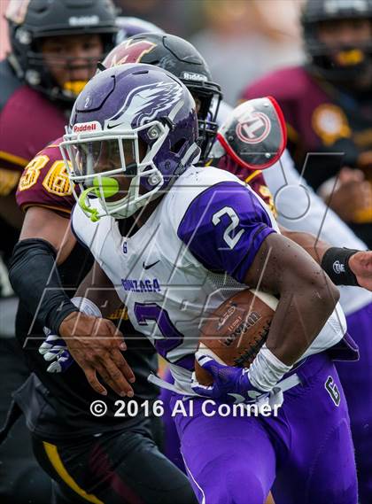 Thumbnail 1 in Gonzaga @ Bishop McNamara photogallery.