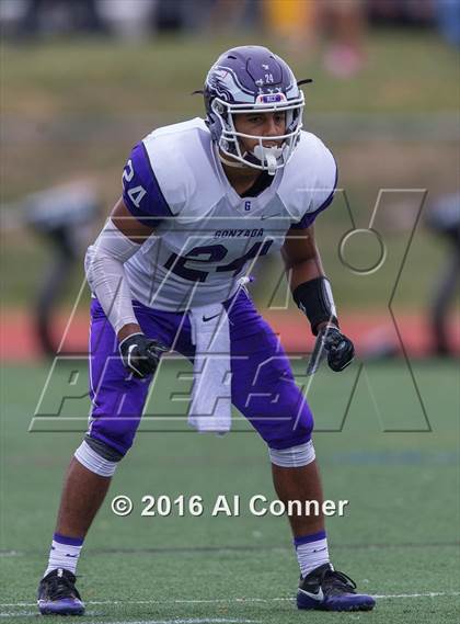 Thumbnail 2 in Gonzaga @ Bishop McNamara photogallery.