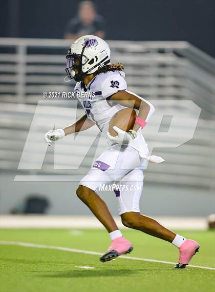 Thumbnail 3 in The Woodlands vs Willis photogallery.