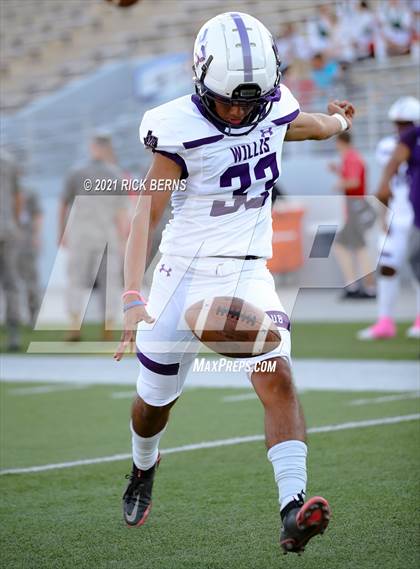 Thumbnail 1 in The Woodlands vs Willis photogallery.