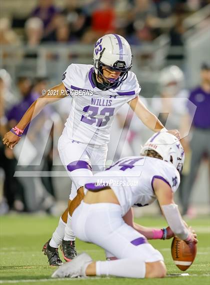 Thumbnail 3 in The Woodlands vs Willis photogallery.