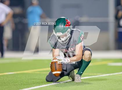 Thumbnail 3 in The Woodlands vs Willis photogallery.