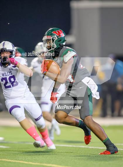 Thumbnail 2 in The Woodlands vs Willis photogallery.