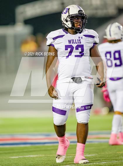 Thumbnail 2 in The Woodlands vs Willis photogallery.