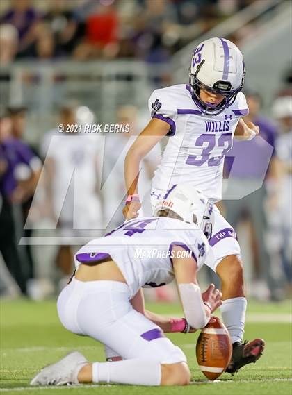 Thumbnail 1 in The Woodlands vs Willis photogallery.