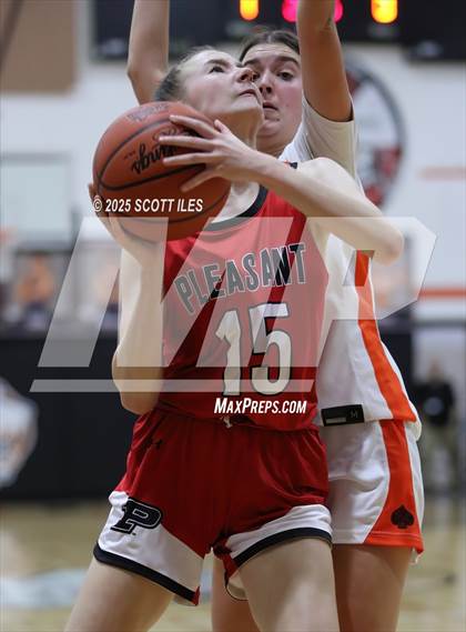 Thumbnail 3 in Pleasant @ Amanda-Clearcreek (OHSAA D5 Sectional) photogallery.