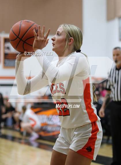 Thumbnail 3 in Pleasant @ Amanda-Clearcreek (OHSAA D5 Sectional) photogallery.