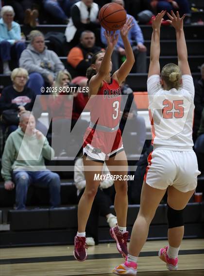 Thumbnail 1 in Pleasant @ Amanda-Clearcreek (OHSAA D5 Sectional) photogallery.