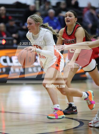 Thumbnail 1 in Pleasant @ Amanda-Clearcreek (OHSAA D5 Sectional) photogallery.