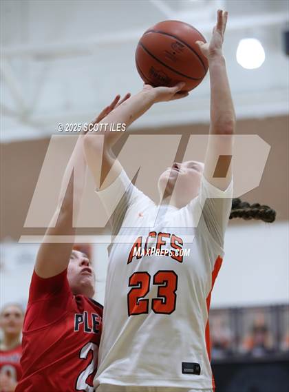 Thumbnail 3 in Pleasant @ Amanda-Clearcreek (OHSAA D5 Sectional) photogallery.